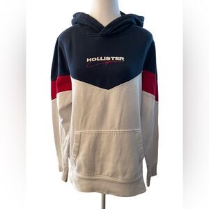 HOLLISTER MEDIUM POCKET SWEATSHIRT
